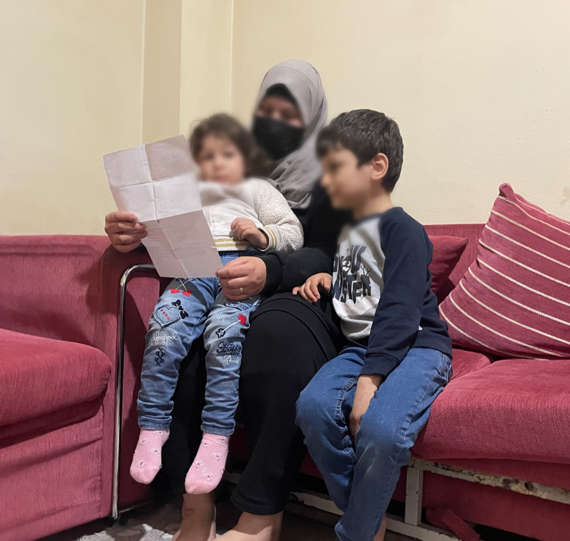 Um Mohammad lacks the income for living