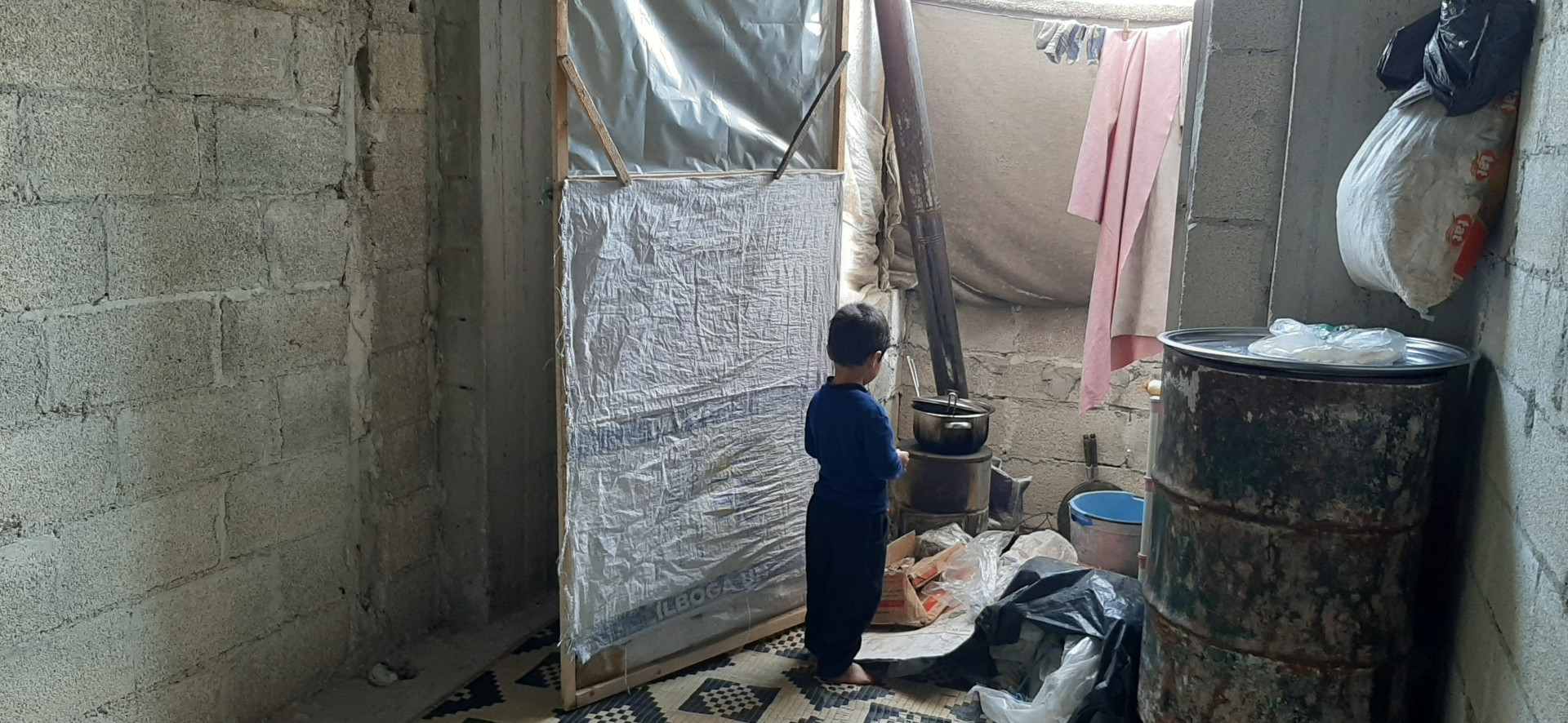 A displaced family has nothing to eat