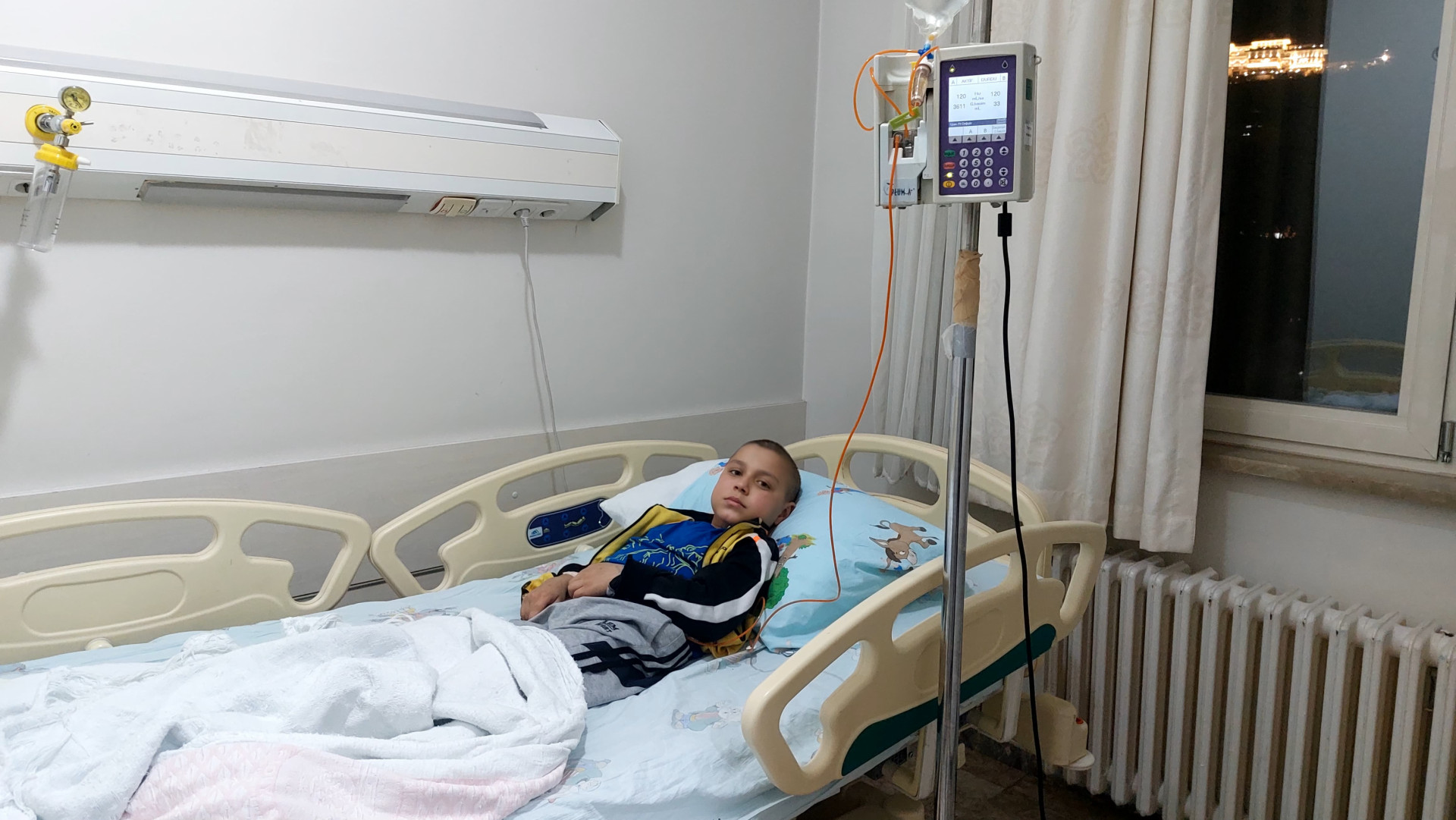 Ismail, with his helplessness and young age, struggles with the bitterness of the fatal disease!