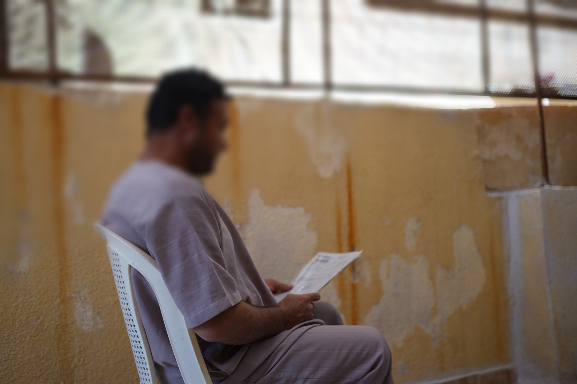 Hasan suffers from kidney stones and he needs lithotripsy surgery