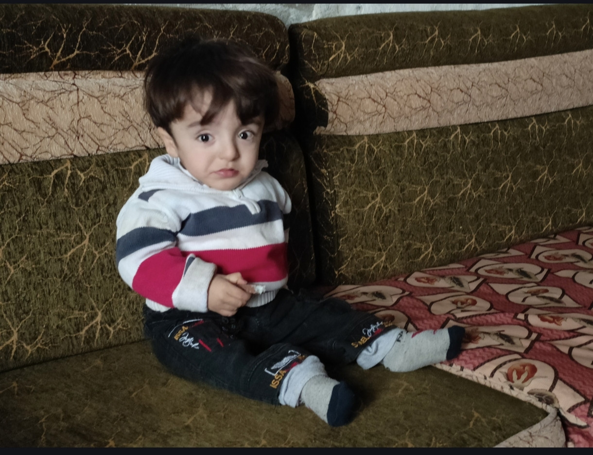 طفولة مُثقلة بالألم