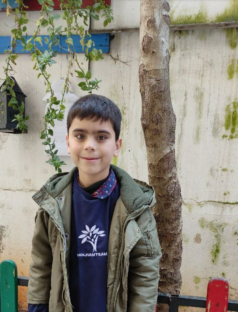 Reda is an orphan child in need of educational sponsorship.