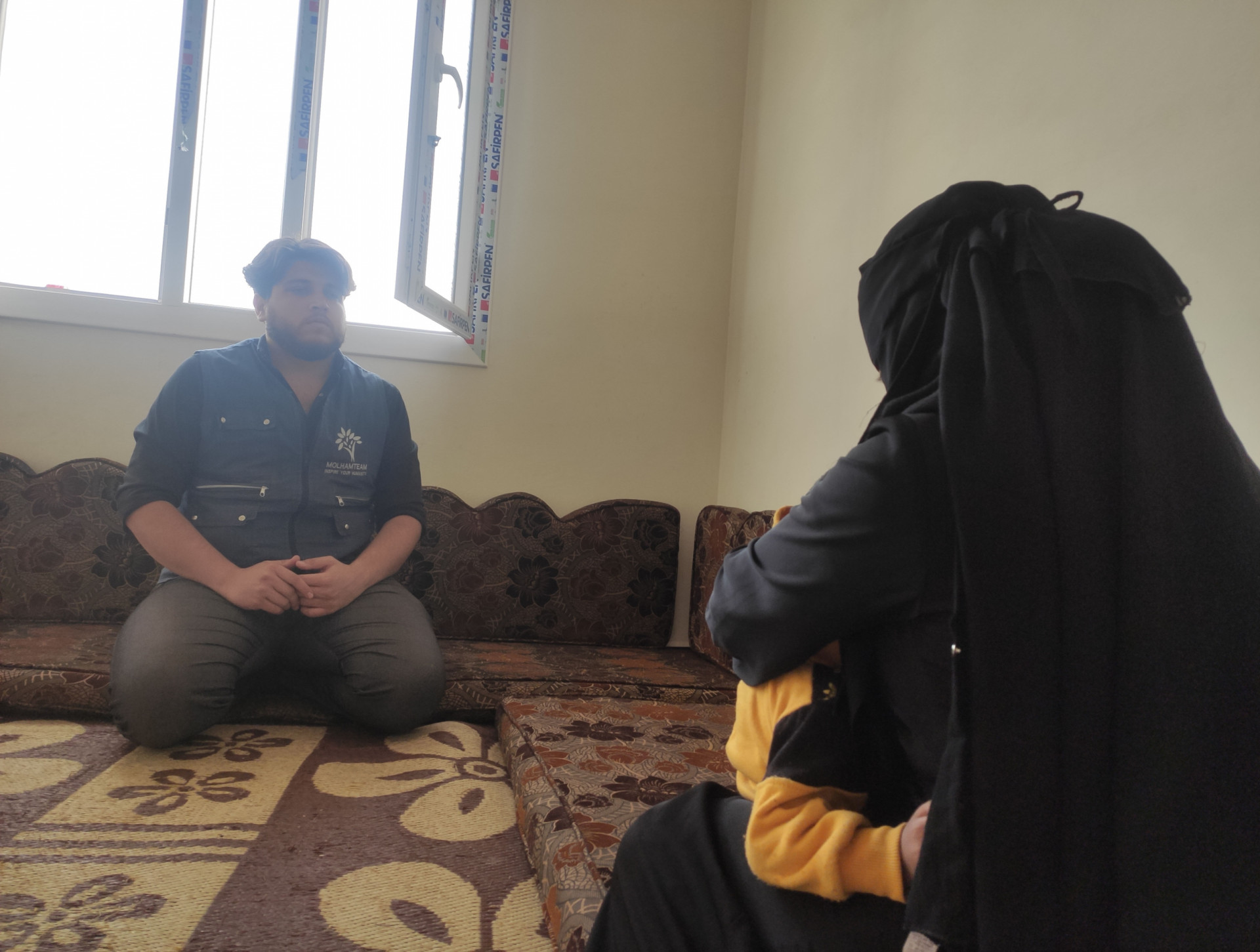 Ghada and her kids urgently need your help to secure their basic needs