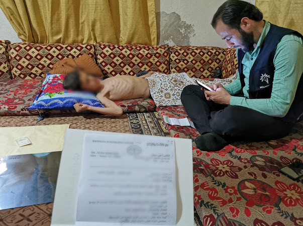 Ali, a child who suffers from hydrated cysts and needs urgent intervention