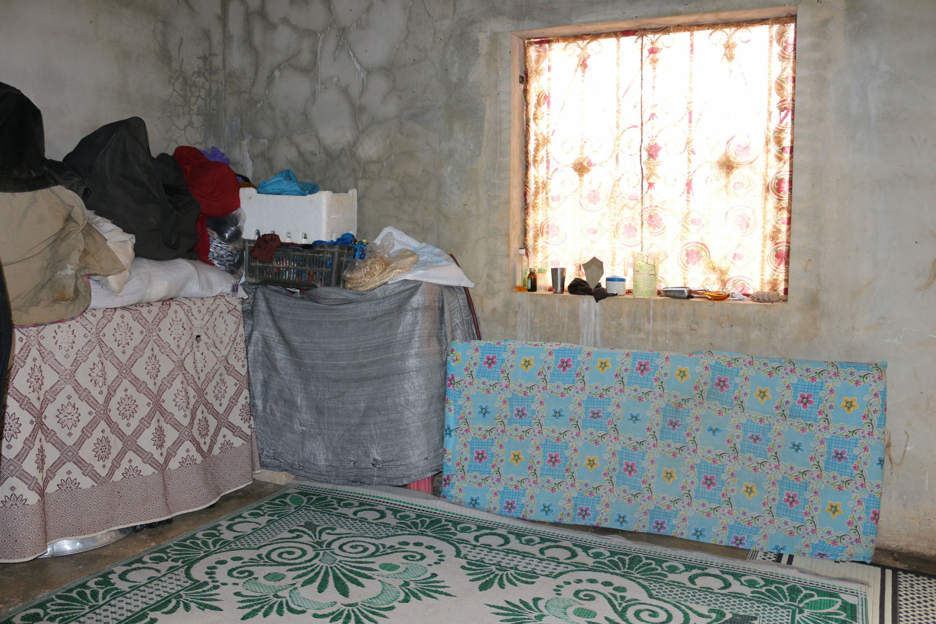 refugees who need home repair