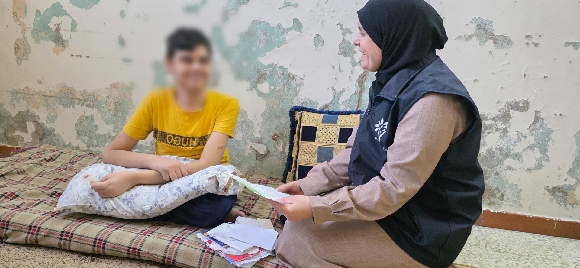 طفولة تختنق بالألم