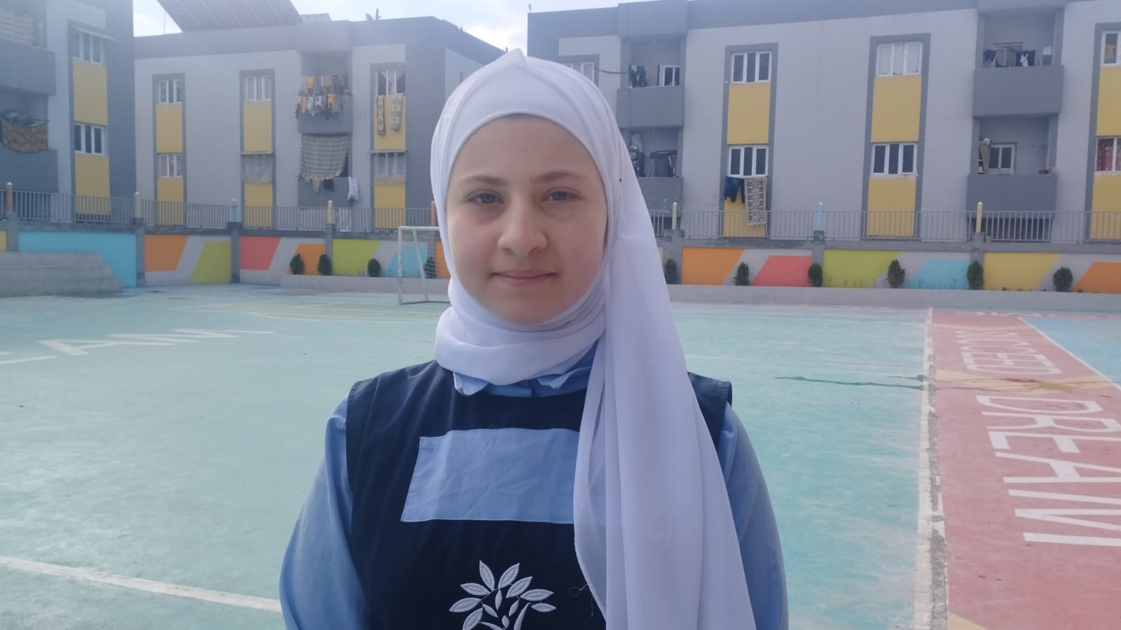 The Beautiful Girl Aya is in Need of Your Support