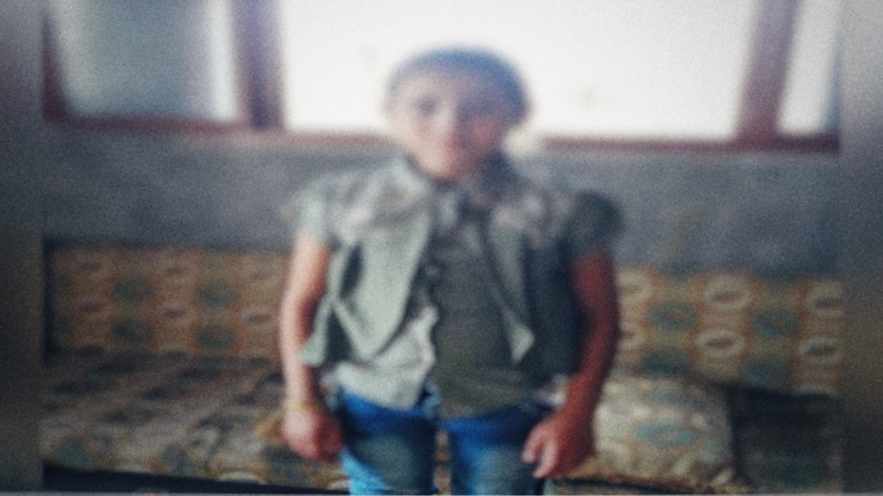 Maram est une orpheline du gouvernorat d'Idlib