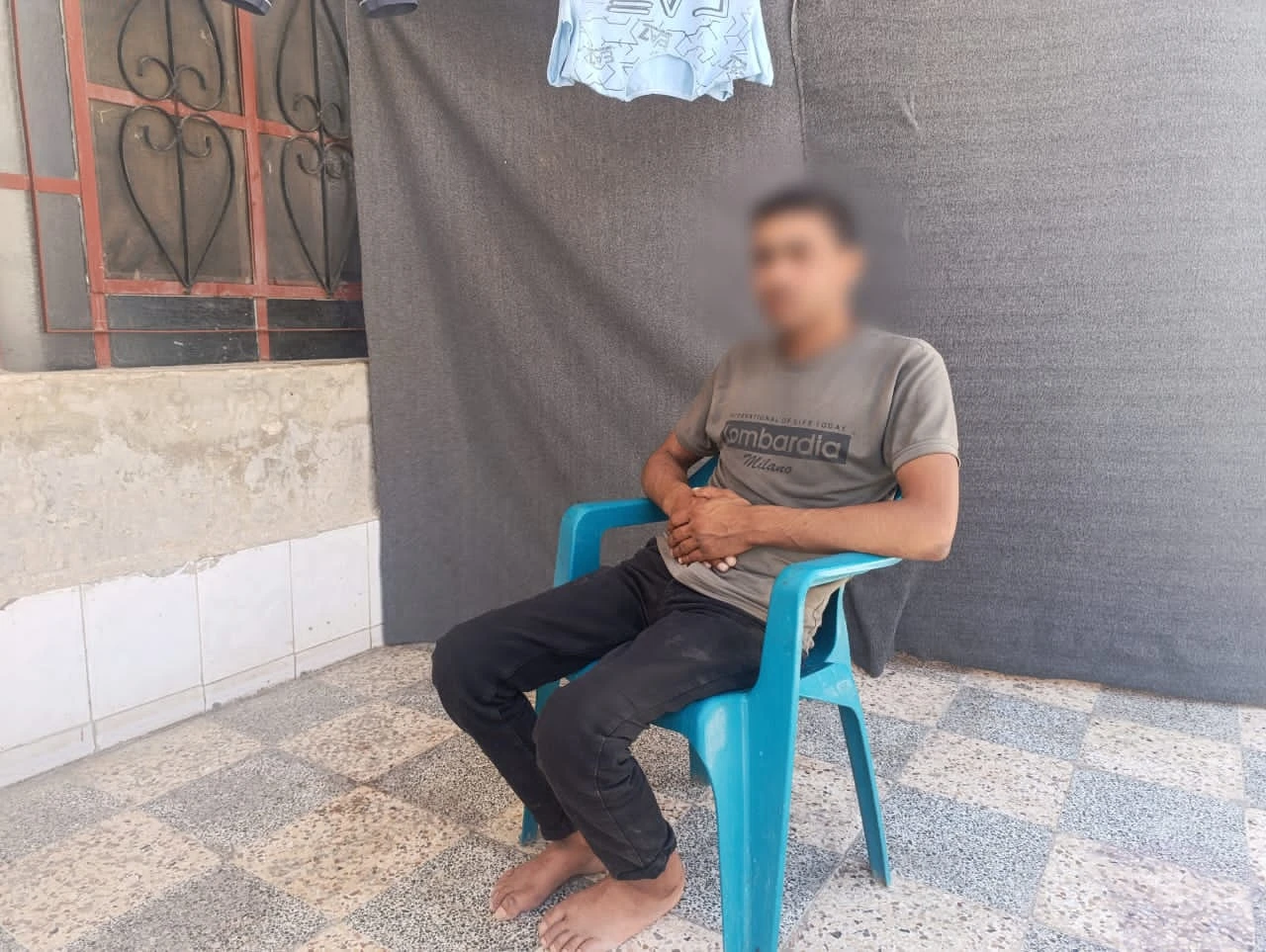 الشلل لم ينه مسؤوليته اتجاه أسرته