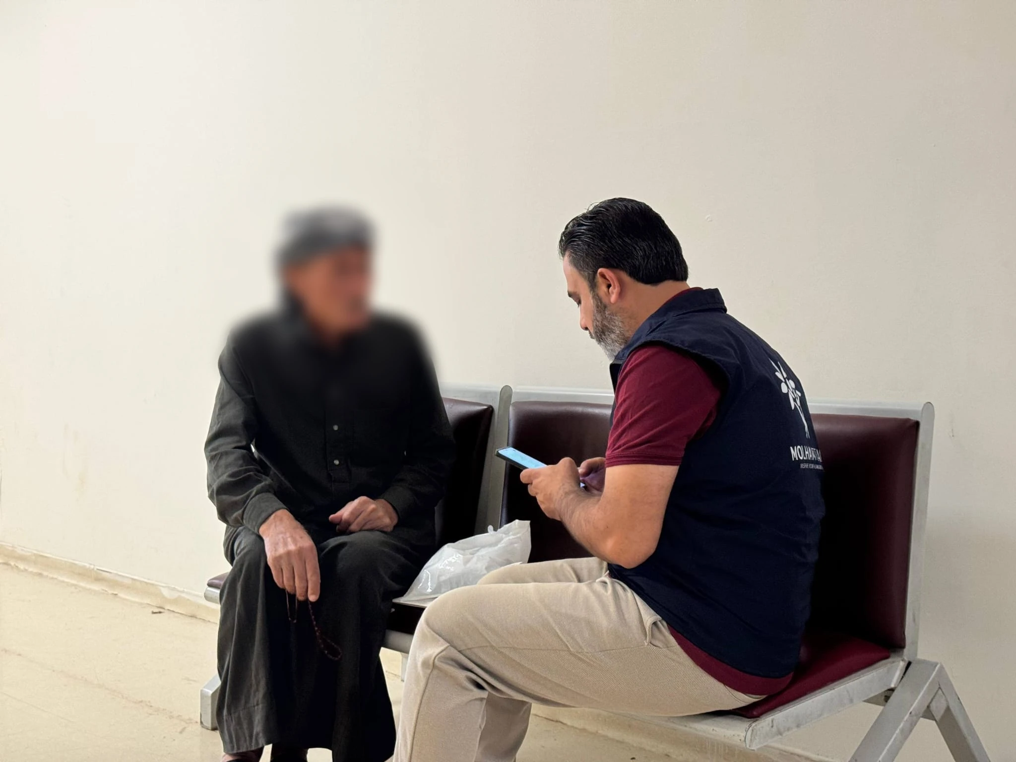 قبل أن ينطفئ نظره